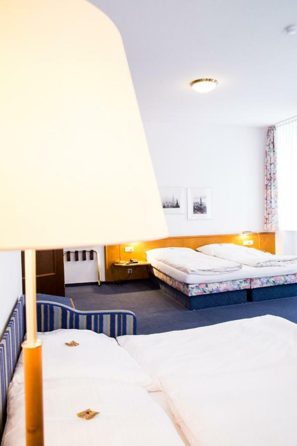 Hotel Am Rathaus Heidelberg Zewnętrze zdjęcie